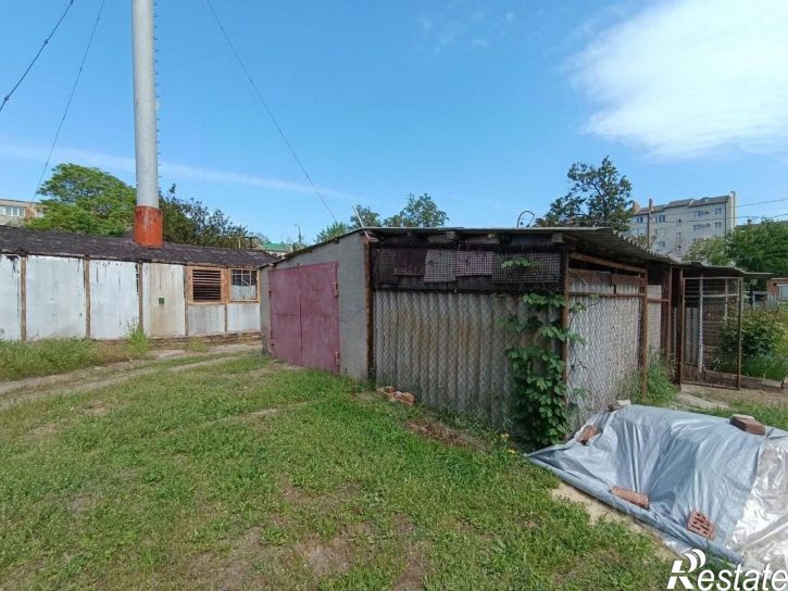 Гараж/парковка Кирпичная улица, 11,  д. 11