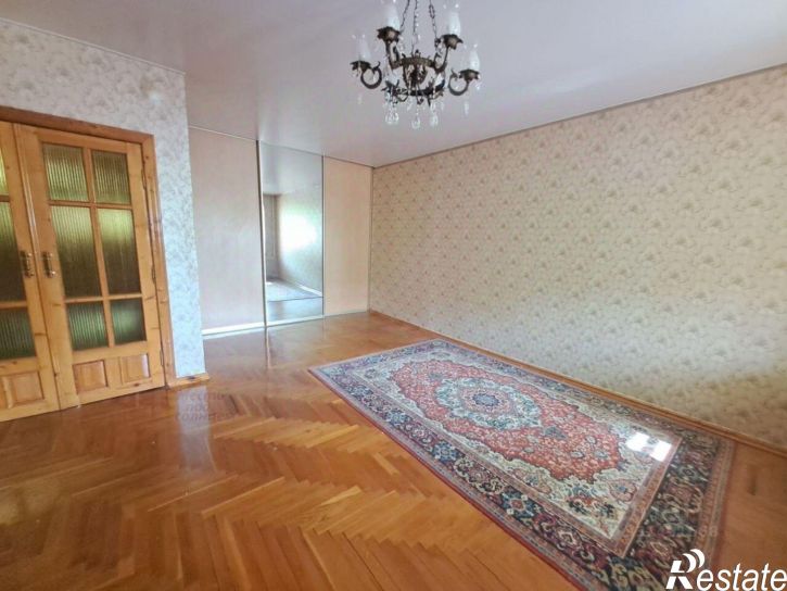 3-комн квартира улица Горького, 25/5,  д. 25/5