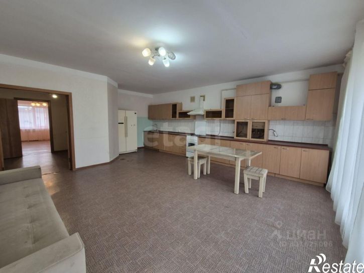 3-комн квартира ул Плеханова, 33,  д. 33