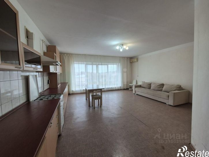 3-комн квартира ул Плеханова, 33,  д. 33