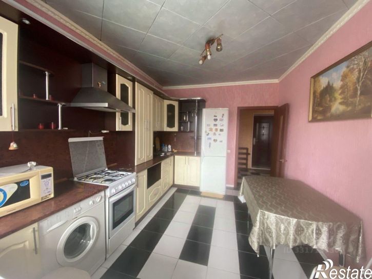 3-комн квартира ул Коммунистическая, 85/8,  д. 85/8