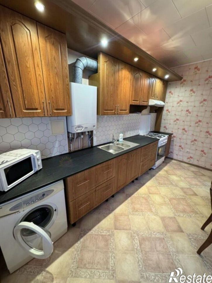 2-комн квартира ул Плеханова, 9/10,  д. 9/10