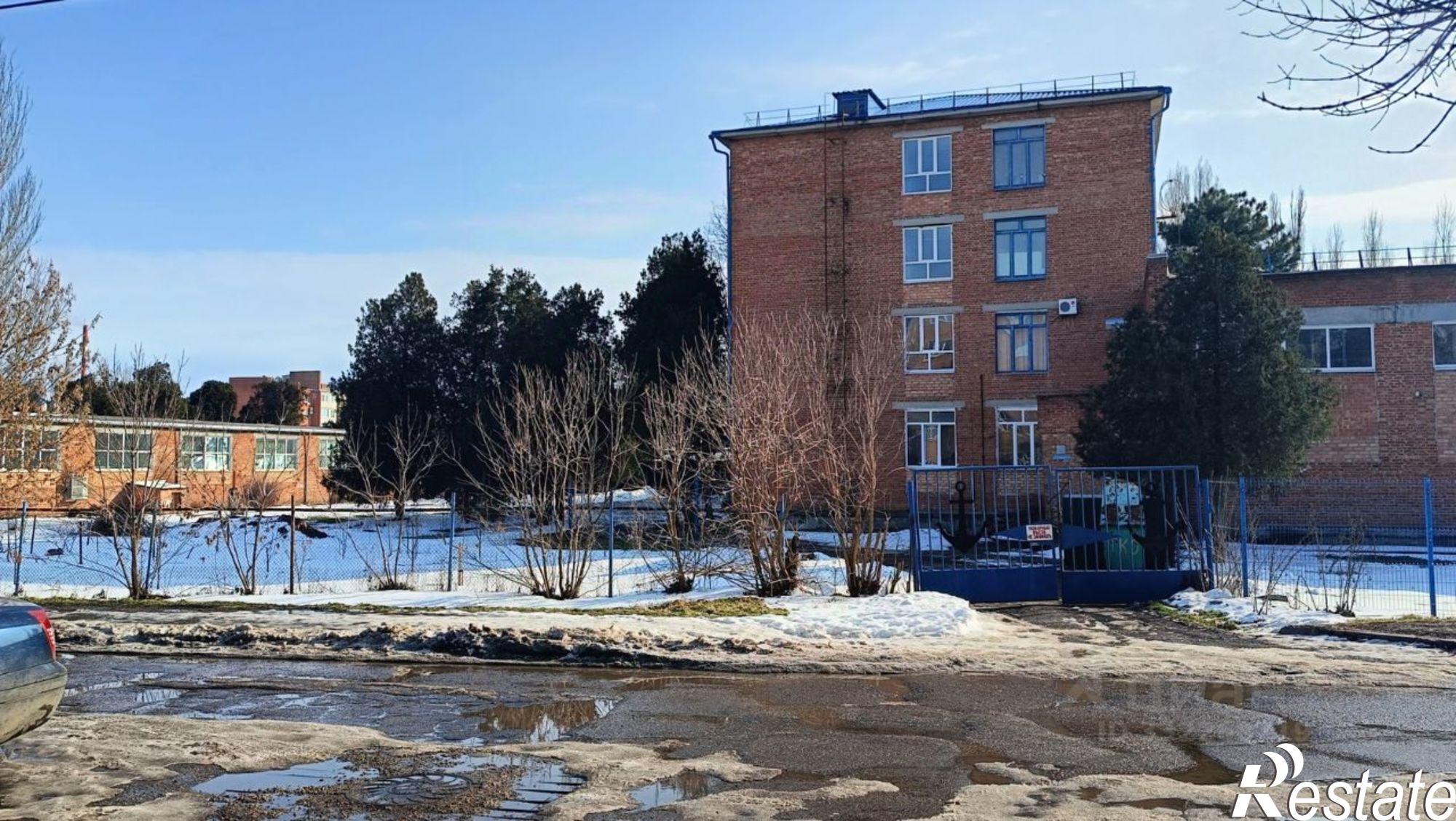Купить квартиру за 1 500 000 рублей на ул Коммунистическая, 49/2