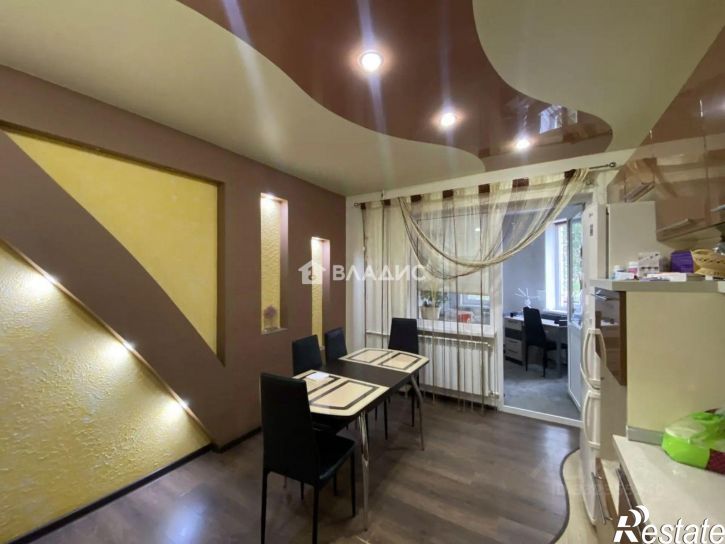 3-комн квартира ул Коммунистическая, 85/5,  д. 85/5