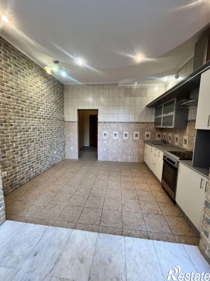 2-комн квартира ул Красная, 57/3,  д. 57/3