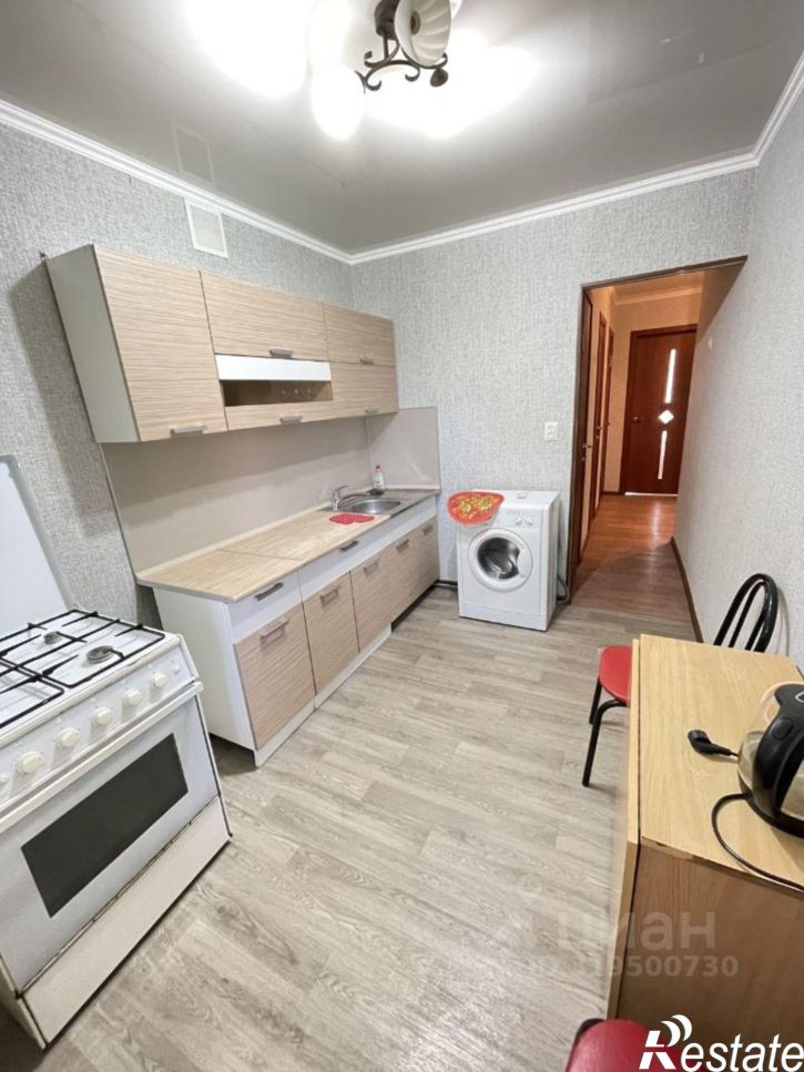 3-комн квартира ул Плеханова, 1,  д. 1