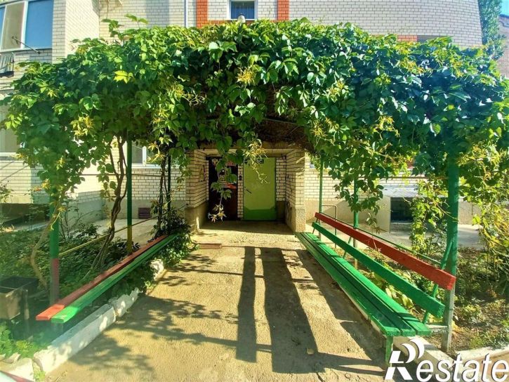 2-комн квартира Центральная улица, 64/4,  д. 64/4