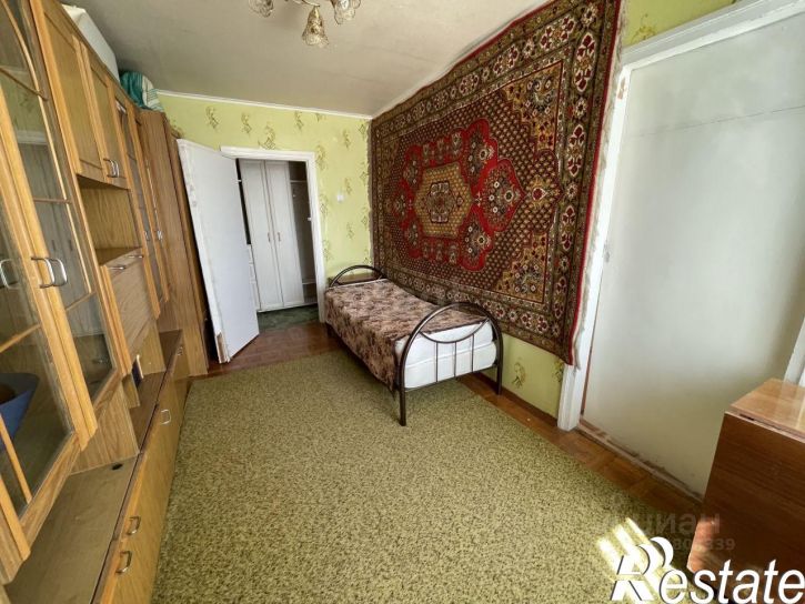4-комн квартира Коммунистическая улица, 65,  д. 65