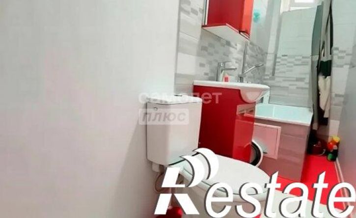 3-комн квартира улица Розы Люксембург, 2,  д. 2
