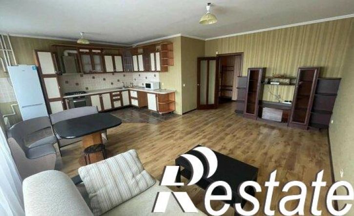 2-комн квартира Коммунистическая улица, 81,  д. 81