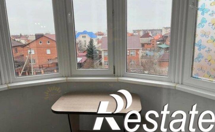 2-комн квартира Коммунистическая улица, 81,  д. 81