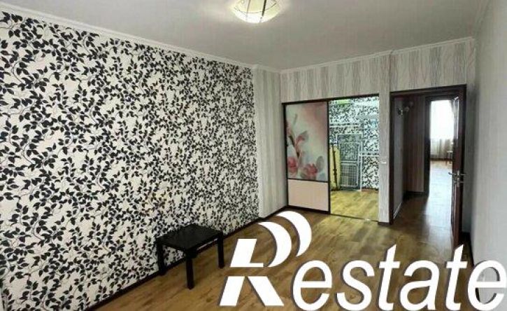 2-комн квартира Коммунистическая улица, 81,  д. 81