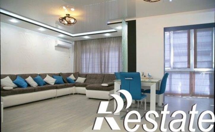 4-комн квартира Александровский переулок, 5,  д. 5