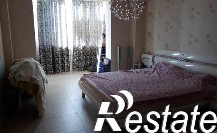 4-комн квартира Коммунистическая улица, 81,  д. 81