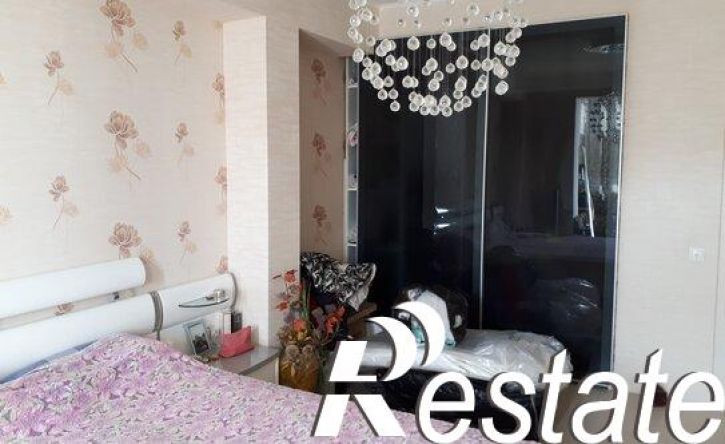 4-комн квартира Коммунистическая улица, 81,  д. 81