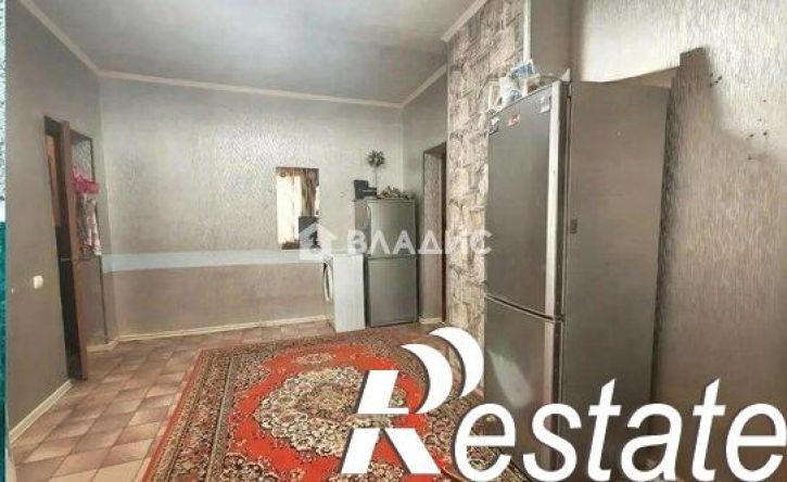 2-комн квартира Безымянная улица, 90,  д. 90